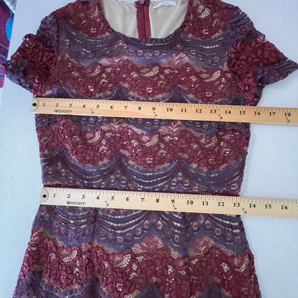 Soprano A-Line Lace Overlay Dress Sz 0 Burgundy Navy Scallop Hem Short Sleeve - Picture 8 of 11